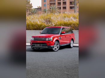Land Rover  Range Rover  Sport HSE  2013  Automatic  59,000 Km  8 Cylinder  Four Wheel Drive (4WD)  SUV  Red