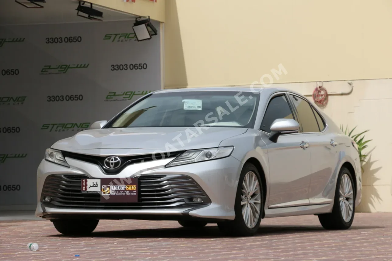 Toyota  Camry  Limited  2020  Automatic  111,000 Km  6 Cylinder  Front Wheel Drive (FWD)  Sedan  Silver