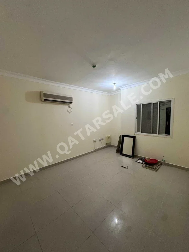 2 غرف نوم  شقة  للايجار  في الدوحة -  مدينة خليفة الجنوبية  غير مفروشة