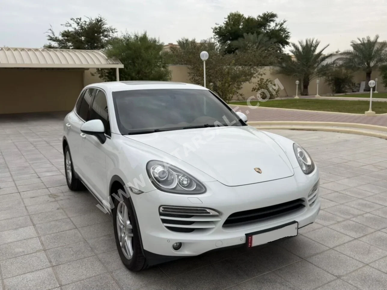 بورش  كيان  2013  اوتوماتيك  39,675 كم  6 سلندر  دفع رباعي  اس يو في  أبيض