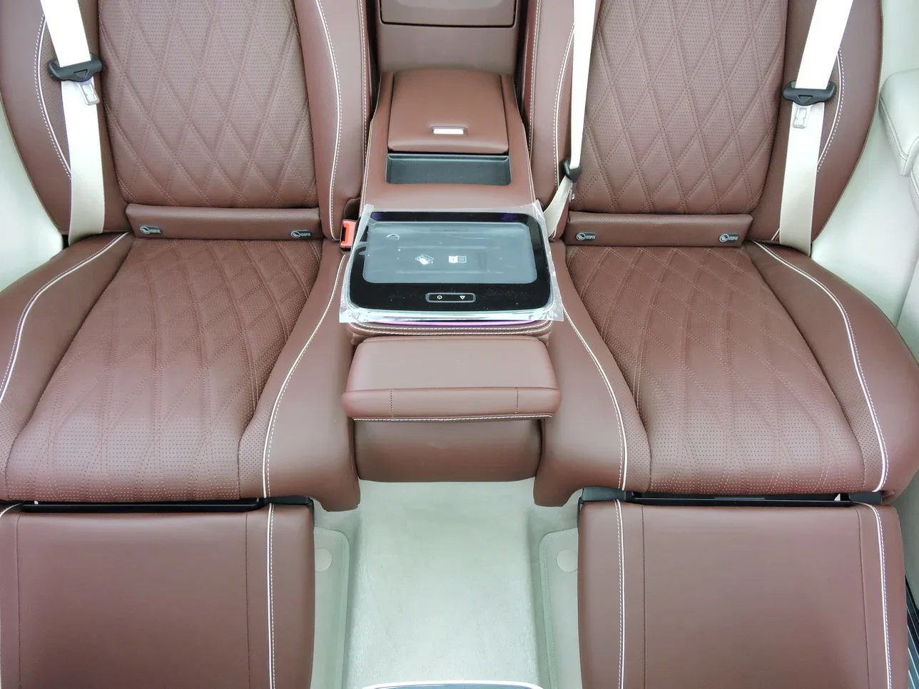 Mercedes-Benz

GLS

600 Maybach — photo 18 for sale in Qatar