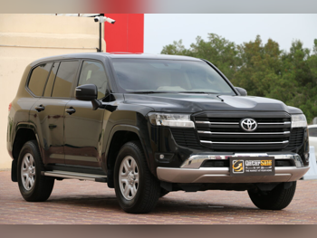 تويوتا  لاند كروزر  جي اكس  2025  اوتوماتيك  14,000 كم  6 سلندر  دفع رباعي  اس يو في  أسود  تحت الضمان