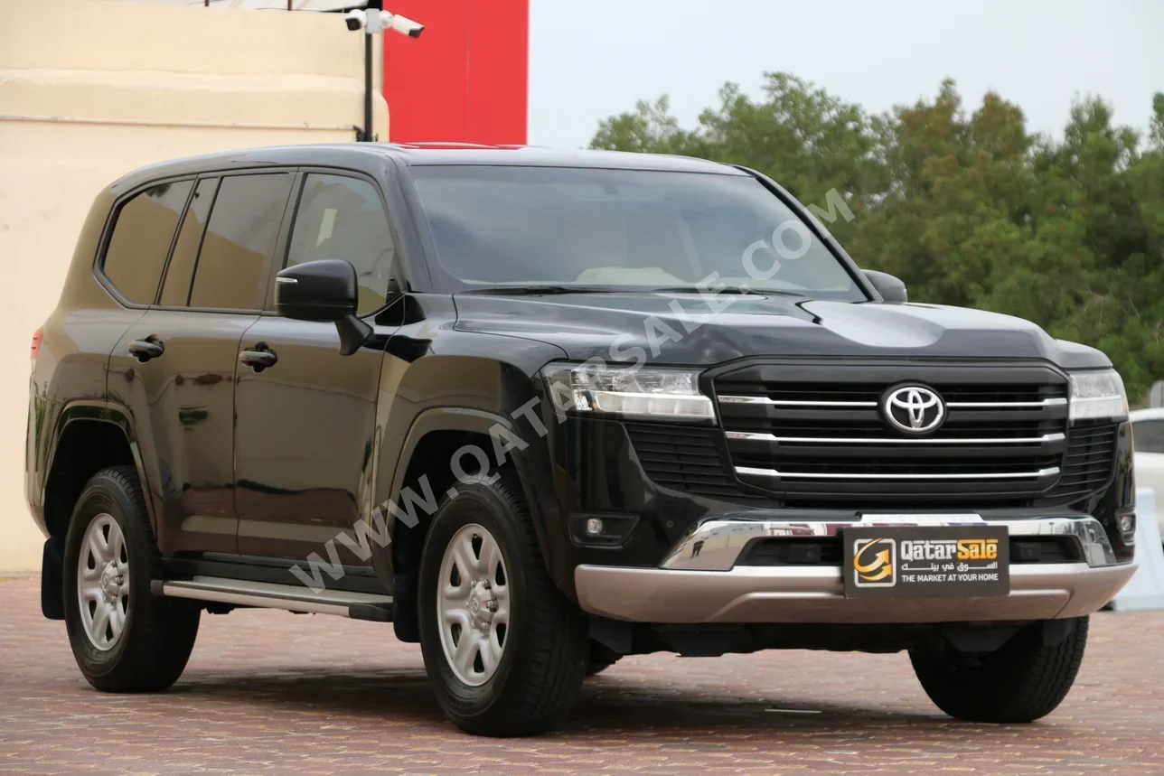 Toyota  Land Cruiser  GX  2025  Automatic  14,000 Km  6 Cylinder  Four Wheel Drive (4WD)  SUV  Black  With Warranty