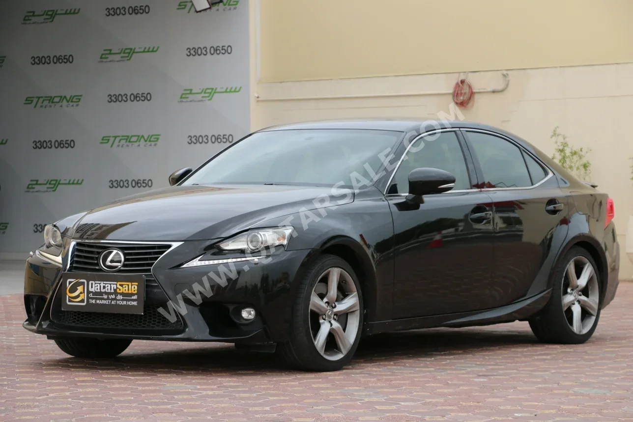 لكزس اي اس 350 2015 اوتوماتيك 147,000 كم 6 سلندر دفع خلفي سيدان أسود