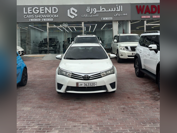 تويوتا  كورولا  2015  اوتوماتيك  160,000 كم  4 سلندر  سحب امامي  سيدان  أبيض