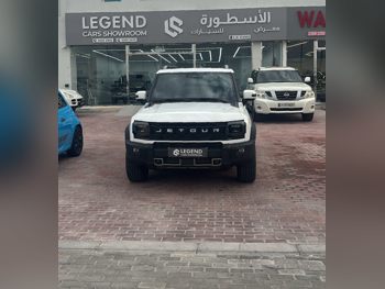 Jetour  T2  Luxury  2025  Automatic  25,000 Km  4 Cylinder  Front Wheel Drive (FWD)  SUV  White  With Warranty