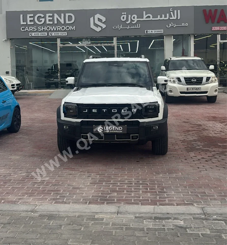 جيتور  تي 2  لكجري  2025  اوتوماتيك  25,000 كم  4 سلندر  سحب امامي  اس يو في  أبيض  تحت الضمان