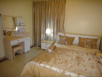 Bedroom Sets - Home Center  - 5 Pieces Set  - Gold