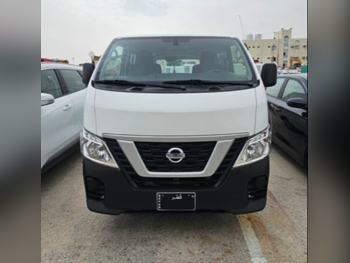 نيسان  أورفان  2022  عادي  110,000 كم  4 سلندر  سحب امامي  فان \ باص  أبيض