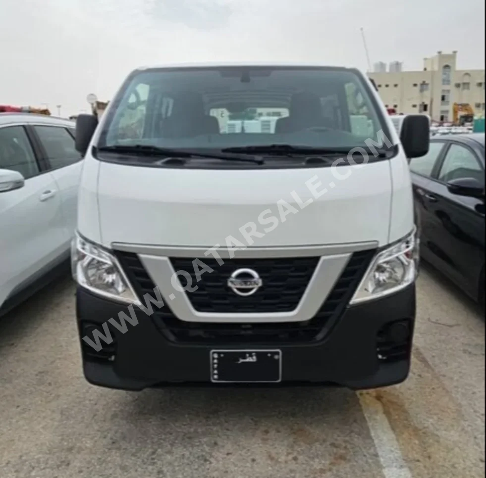 نيسان  أورفان  2022  عادي  110,000 كم  4 سلندر  سحب امامي  فان \ باص  أبيض