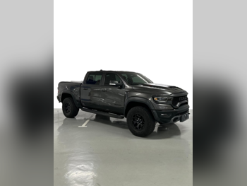 دودج  رام  تي أر إكس  2021  اوتوماتيك  21,000 كم  8 سلندر  دفع رباعي  بيكب  رمادي  تحت الضمان