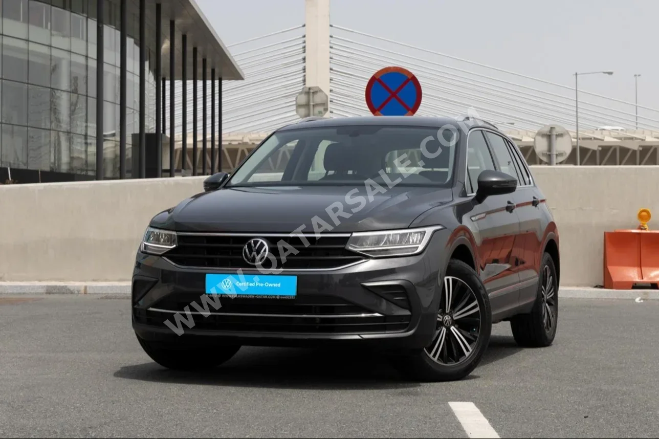 فوكس واغن  تيغوان  1.4 تي اس اي  2023  اوتوماتيك  9,700 كم  4 سلندر  سحب امامي  اس يو في  رمادي  تحت الضمان