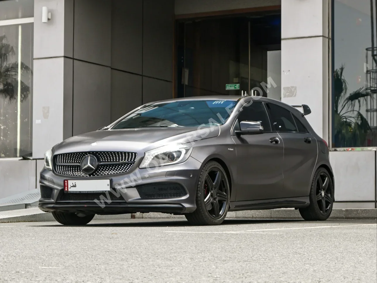 مرسيدس - بنز ايه - كلاس 250 2015 اوتوماتيك 90,000 كم 4 سلندر سحب امامي هاتشباك رمادي