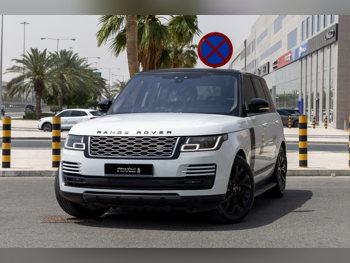 لاند روفر  رنج روفر  فوج اس اي سوبر تشارجر  2019  اوتوماتيك  93,000 كم  8 سلندر  دفع رباعي  اس يو في  أبيض و أسود