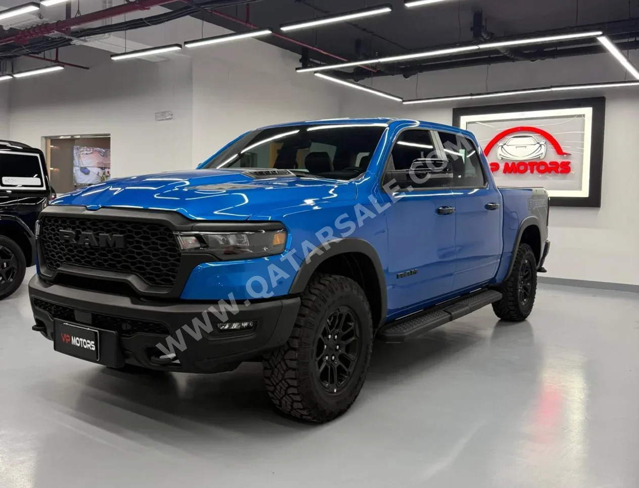 دودج رام ريبل 2025 اوتوماتيك 0 كم 8 سلندر دفع رباعي بيكب ازرق تحت الضمان