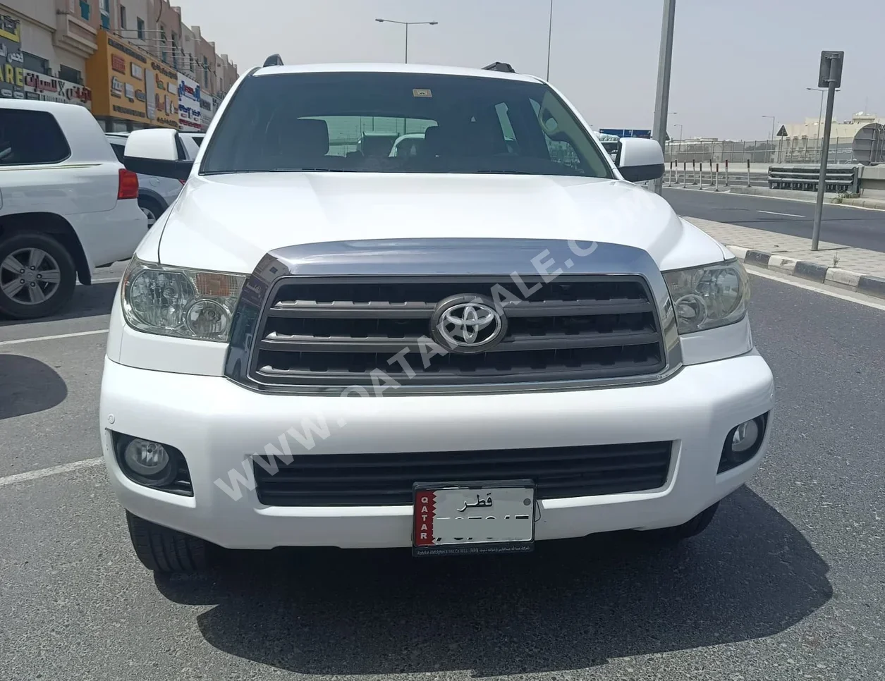 تويوتا سكويا اس ار 5 2016 اوتوماتيك 386,000 كم 8 سلندر دفع رباعي اس يو في أبيض