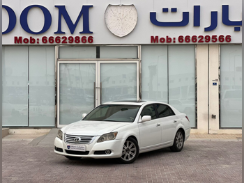 تويوتا  أفالون  لمتيد  2008  اوتوماتيك  284,000 كم  6 سلندر  سحب امامي  سيدان  أبيض