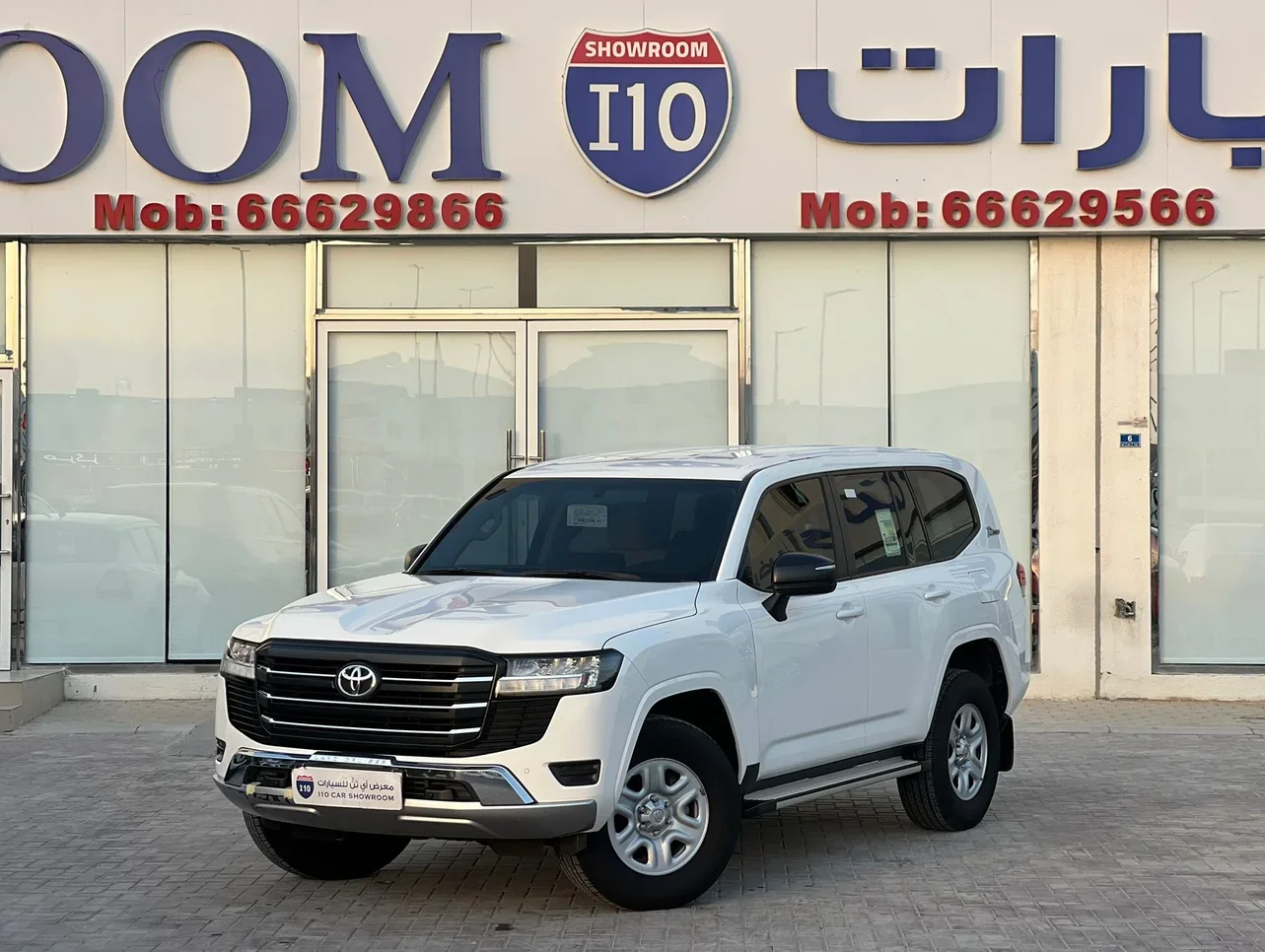 تويوتا لاند كروزر جي اكس 2022 اوتوماتيك 104,000 كم 6 سلندر دفع رباعي اس يو في أبيض