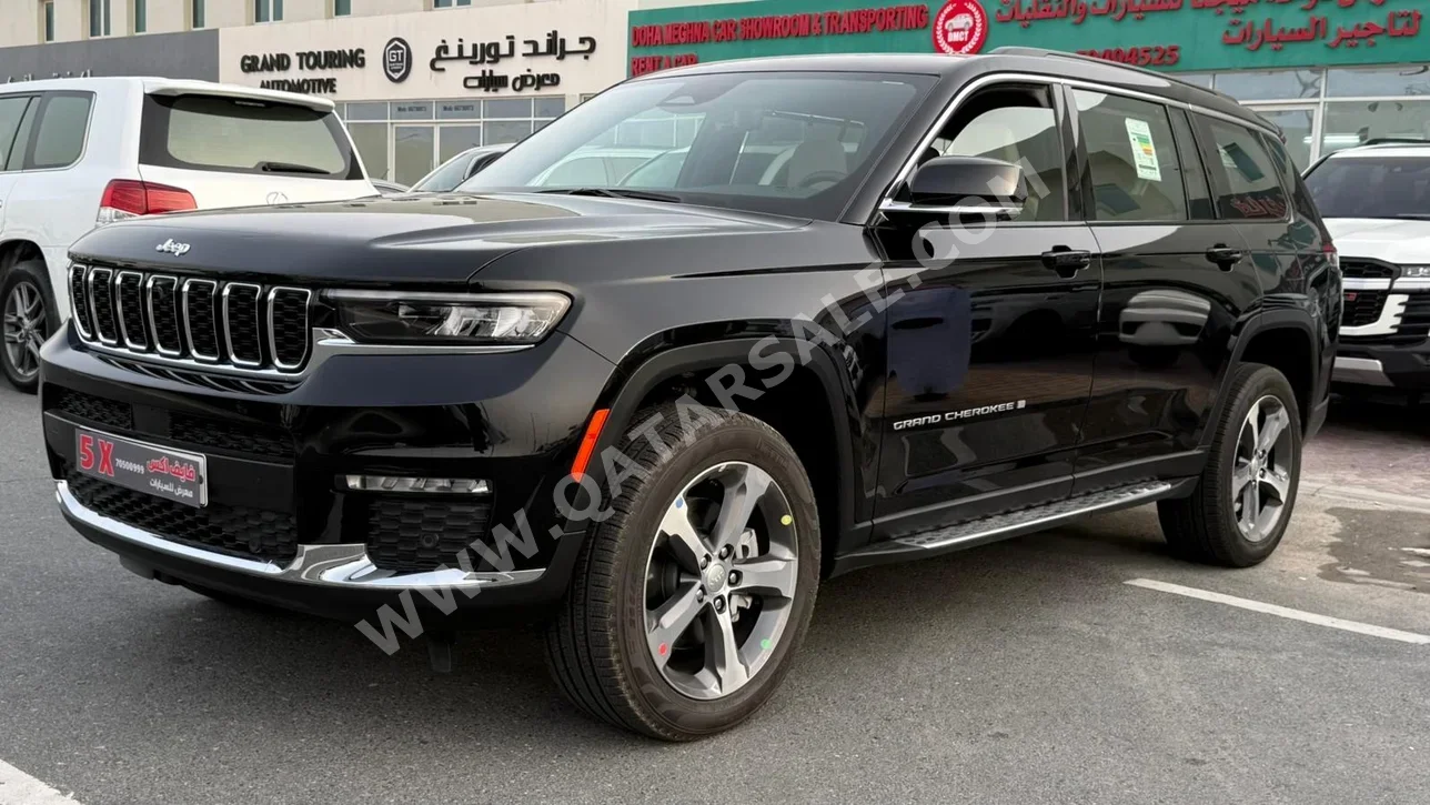 جييب  جراند شيروكي  ليميتد  2025  اوتوماتيك  10,000 كم  8 سلندر  دفع رباعي  اس يو في  أسود  تحت الضمان