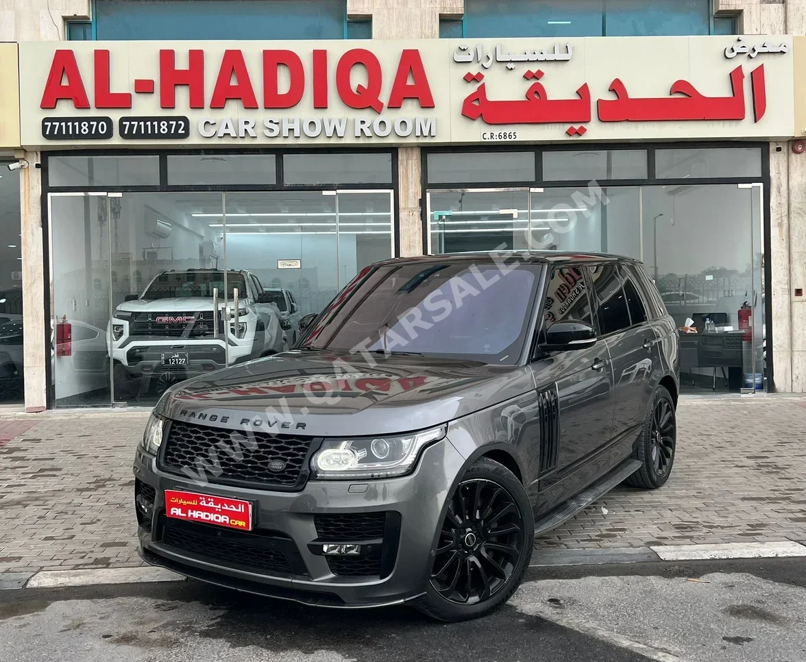 لاند روفر رنج روفر فوج اوتوبايوغرافي 2017 اوتوماتيك 163,000 كم 8 سلندر دفع رباعي اس يو في رمادي