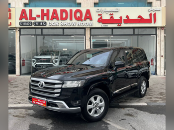 Toyota  Land Cruiser  GXR  2025  Automatic  4,000 Km  6 Cylinder  Four Wheel Drive (4WD)  SUV  Black  With Warranty