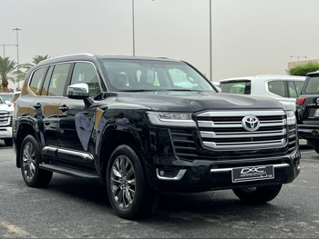 Toyota  Land Cruiser  VX Twin Turbo  2025  Automatic  39,000 Km  6 Cylinder  Four Wheel Drive (4WD)  SUV  Black  With Warranty