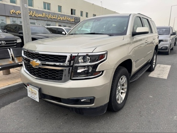 شفروليه  تاهو  2017  اوتوماتيك  173,000 كم  8 سلندر  دفع رباعي  اس يو في  ذهبي