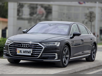 اودي  أي 8  ال 55 تي اف اس اي  2019  اوتوماتيك  28,000 كم  6 سلندر  دفع كلي مستمر  سيدان  أسود