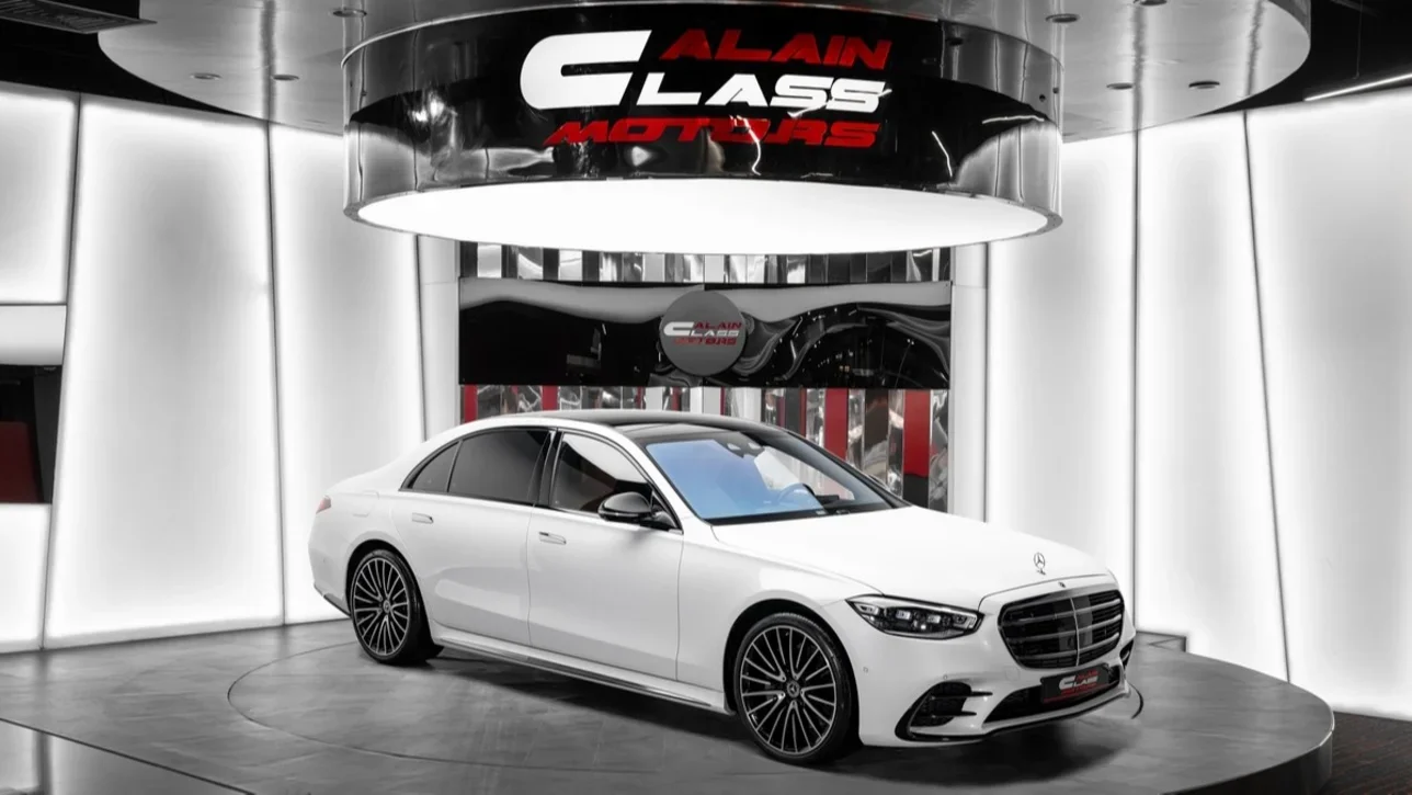 مرسيدس - بنز  اس - كلاس  500  2025  اوتوماتيك  4,311 كم  6 سلندر  دفع كلي مستمر  سيدان  أبيض