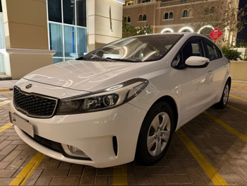 Kia  Cerato  2017  Automatic  73,000 Km  4 Cylinder  Front Wheel Drive (FWD)  Sedan  White