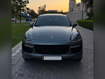 بورش  كيان  جي تي اس  2016  تبترونك  90,000 كم  6 سلندر  دفع رباعي  اس يو في  رمادي