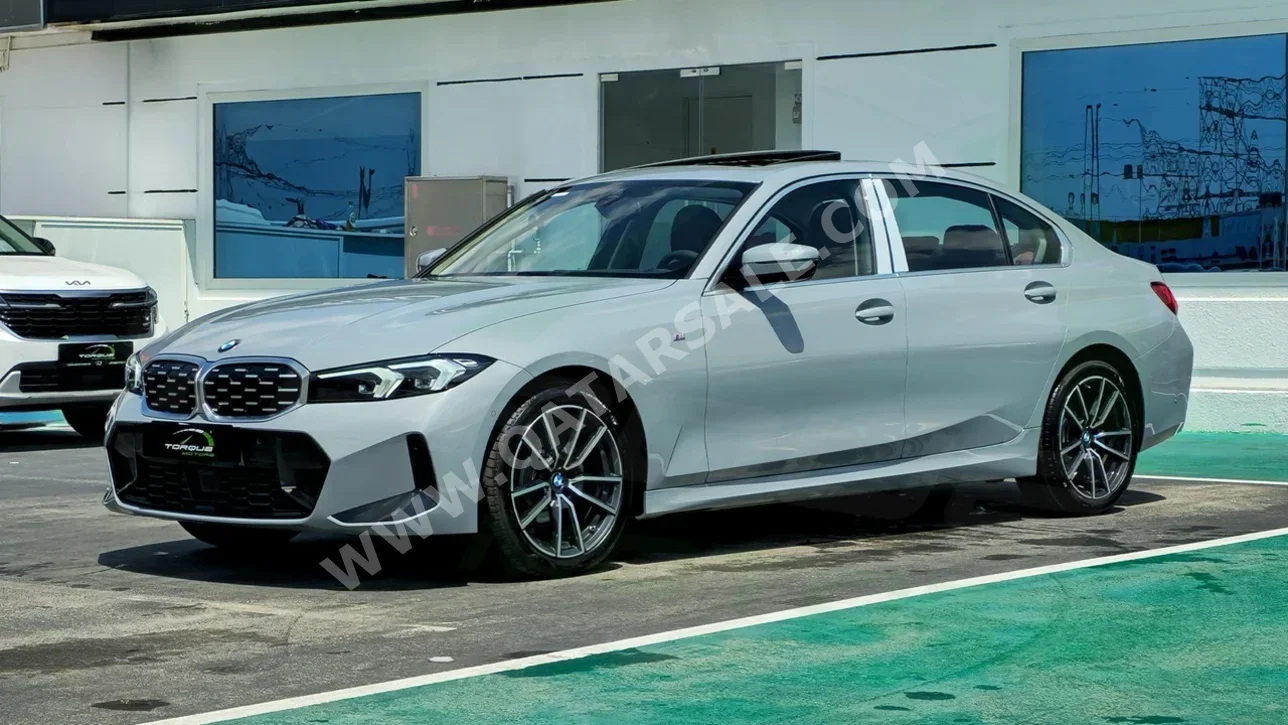 بي ام دبليو  الفئة - الثالثة  325i  2026  اوتوماتيك  0 كم  4 سلندر  دفع خلفي  سيدان  رمادي