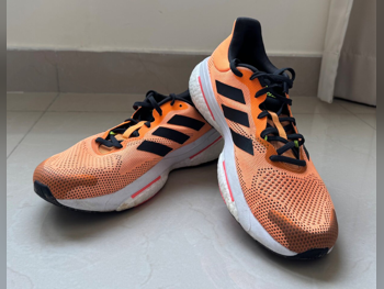 أحذية أديداس  البرتقالي مقاس 43  قطر  رجالي