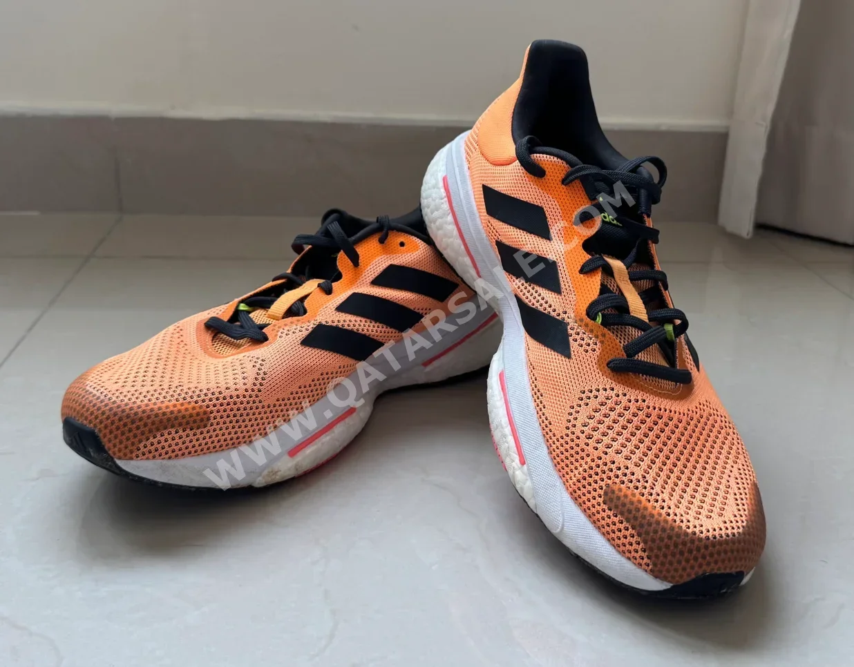 أحذية أديداس  البرتقالي مقاس 43  قطر  رجالي