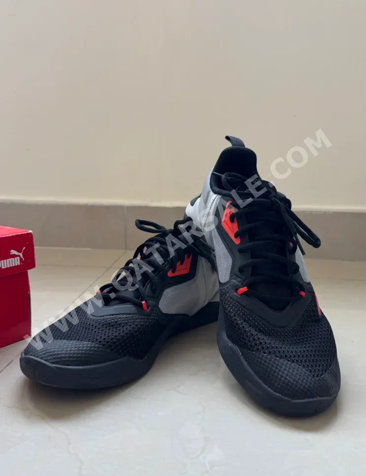 أحذية بوما  أسود مقاس 43  قطر  رجالي