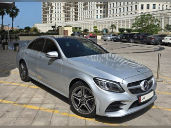 مرسيدس - بنز  سي - كلاس  200  2019  اوتوماتيك  29,000 كم  4 سلندر  دفع خلفي  سيدان  فضي