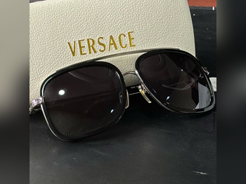 فيرساتشي نظارة شمسية متعدد الألوان رجالي