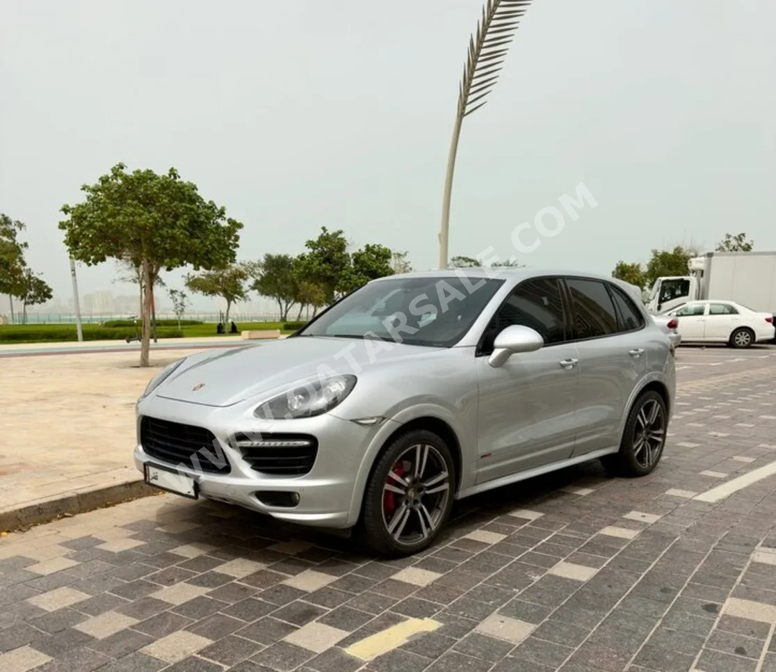 Porsche Cayenne GTS 2013 Automatic 200,000 Km 8 Cylinder Four Wheel Drive (4WD) SUV Silver