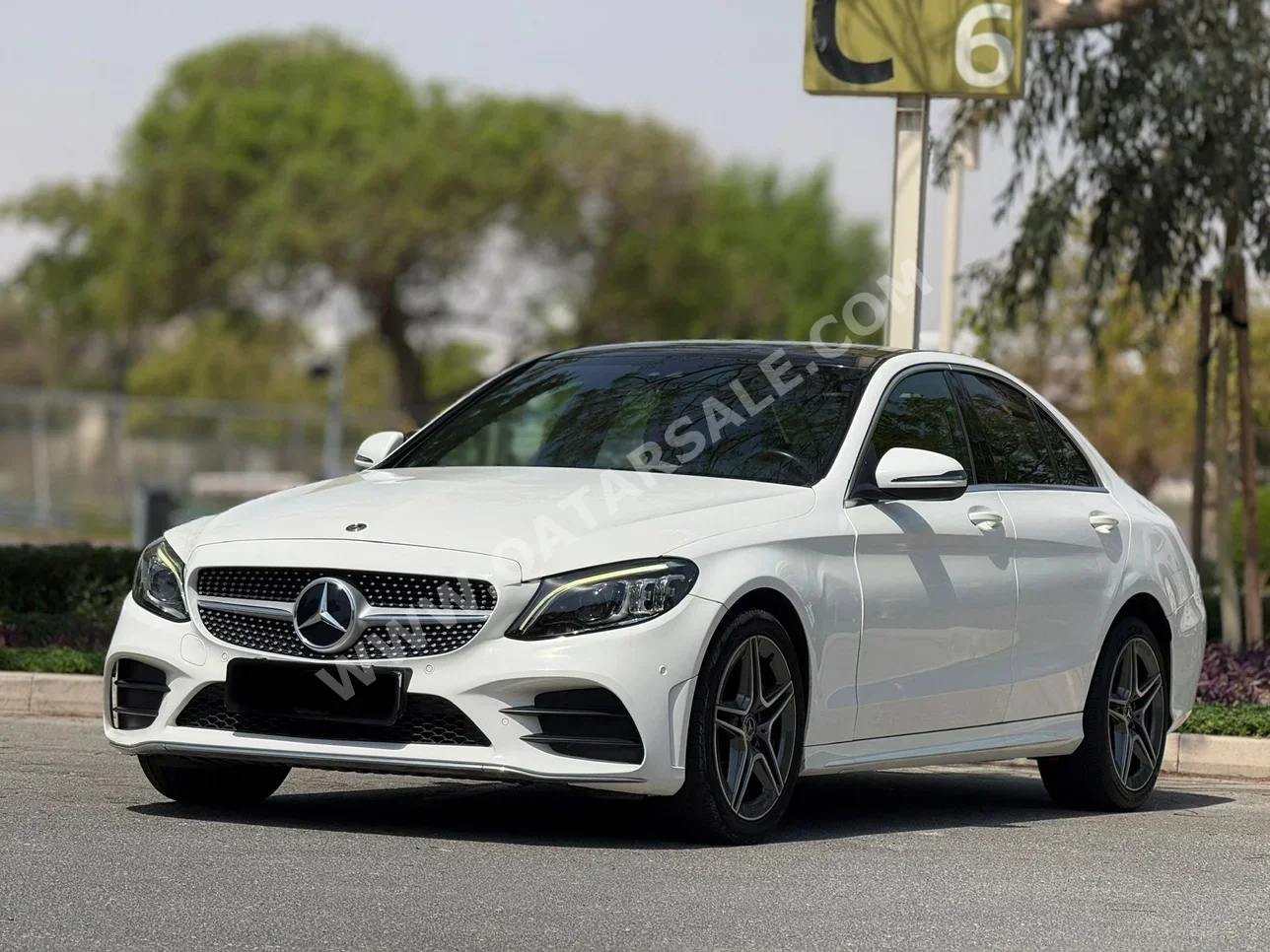 Mercedes-Benz  C-Class  200  2020  Automatic  133,000 Km  4 Cylinder  Rear Wheel Drive (RWD)  Sedan  White