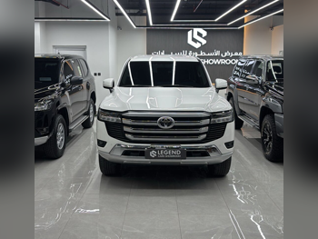 Toyota  Land Cruiser  GXR  2025  Automatic  26,000 Km  6 Cylinder  Four Wheel Drive (4WD)  SUV  White  With Warranty