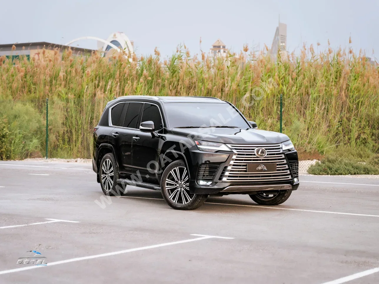 Lexus  LX  600 Luxury  2022  Automatic  82,200 Km  6 Cylinder  Four Wheel Drive (4WD)  SUV  Black