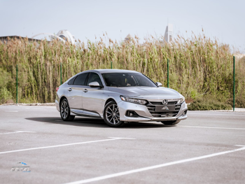 هوندا  اكورد  2022  اوتوماتيك  56,800 كم  4 سلندر  سحب امامي  سيدان  فضي