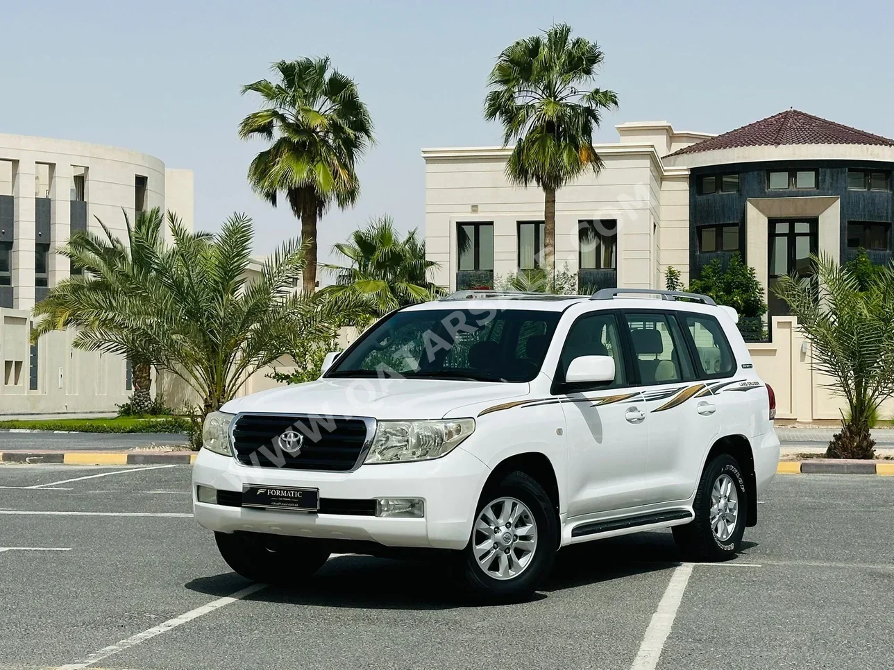 Toyota Land Cruiser GX 2011 Automatic 392,000 Km 6 Cylinder Four Wheel Drive (4WD) SUV White