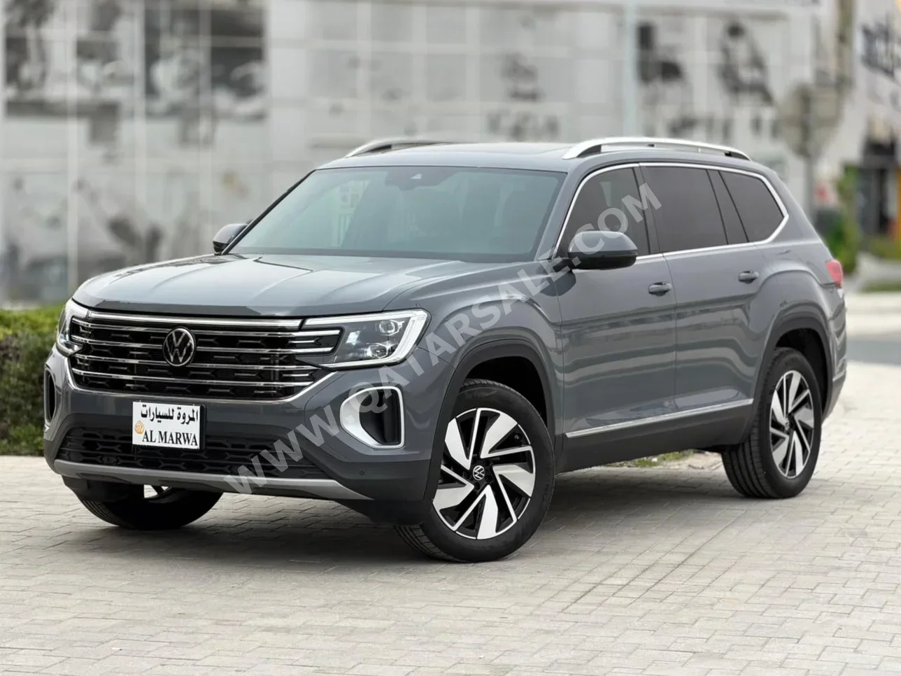 Volkswagen  Teramont  Comfortline  2025  Automatic  7,000 Km  6 Cylinder  Four Wheel Drive (4WD)  SUV  Gray  With Warranty