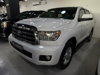 تويوتا  سكويا  اس ار 5  2015  اوتوماتيك  240,000 كم  8 سلندر  دفع رباعي  اس يو في  أبيض