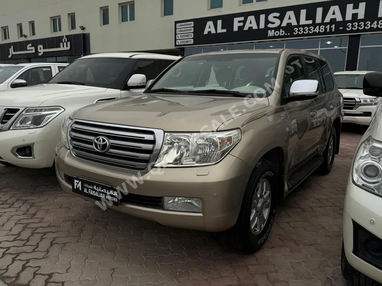 Toyota  Land Cruiser  GXR  2011  Automatic  250,000 Km  6 Cylinder  Four Wheel Drive (4WD)  SUV  Gold