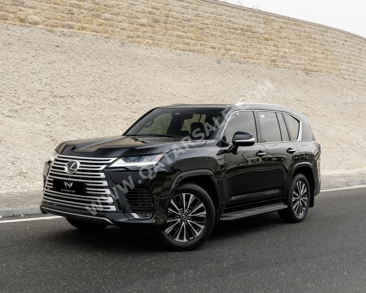 Lexus  LX  600 Luxury  2025  Automatic  13,000 Km  6 Cylinder  Four Wheel Drive (4WD)  SUV  Black  With Warranty