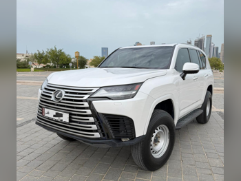 Lexus  LX  600 Luxury  2023  Automatic  100,000 Km  6 Cylinder  Four Wheel Drive (4WD)  SUV  White  With Warranty