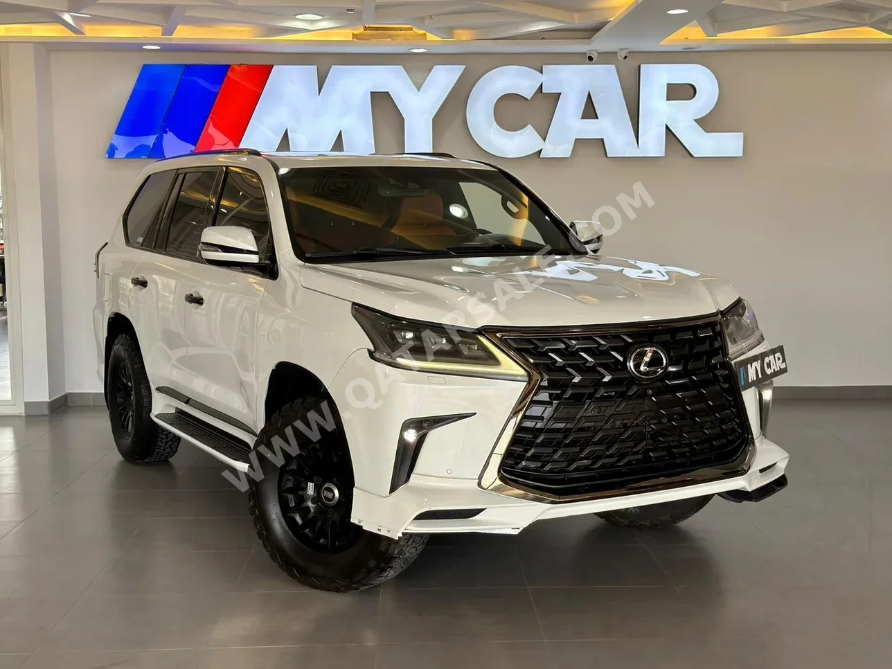 Lexus  LX  570 S Black Edition  2016  Automatic  283,000 Km  8 Cylinder  Four Wheel Drive (4WD)  SUV  White
