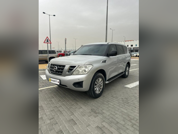 نيسان  باترول  أكس أي  2017  اوتوماتيك  405,172 كم  6 سلندر  دفع رباعي  اس يو في  فضي